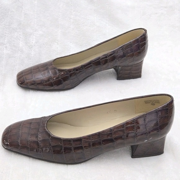 Etienne Aigner Sz 6.5 Sarah Pump‎ Croc Embossed Leather Made in Spain Block Heel - Picture 4 of 11
